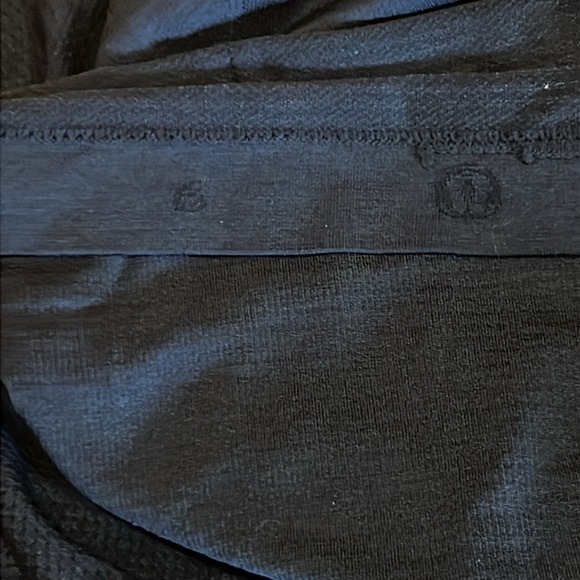 Lululemon Tank Top Tech Athletic Running Yoga Fitness Black US 6 - Picture 3 of 6